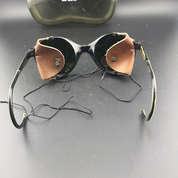 Retro 80s VTG Bolle Design FRC Round Glacier Sunglasses Nylon Frame / See Pic - Picture 12 of 12